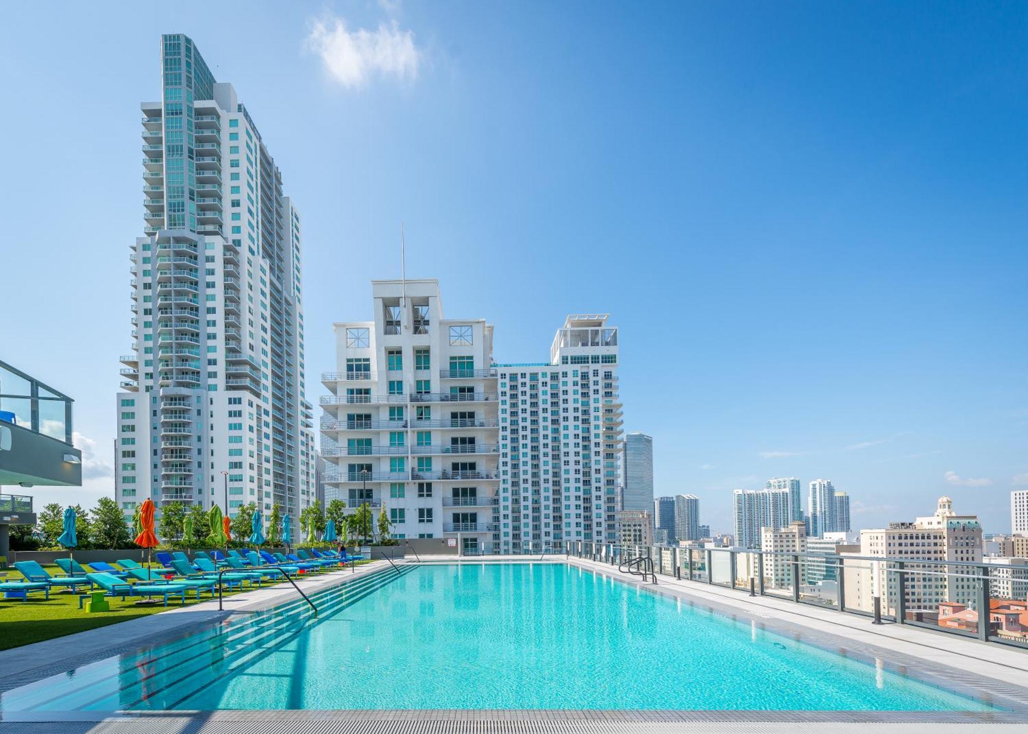 Sentral Alea Miami Aparthotel Ngoại thất bức ảnh